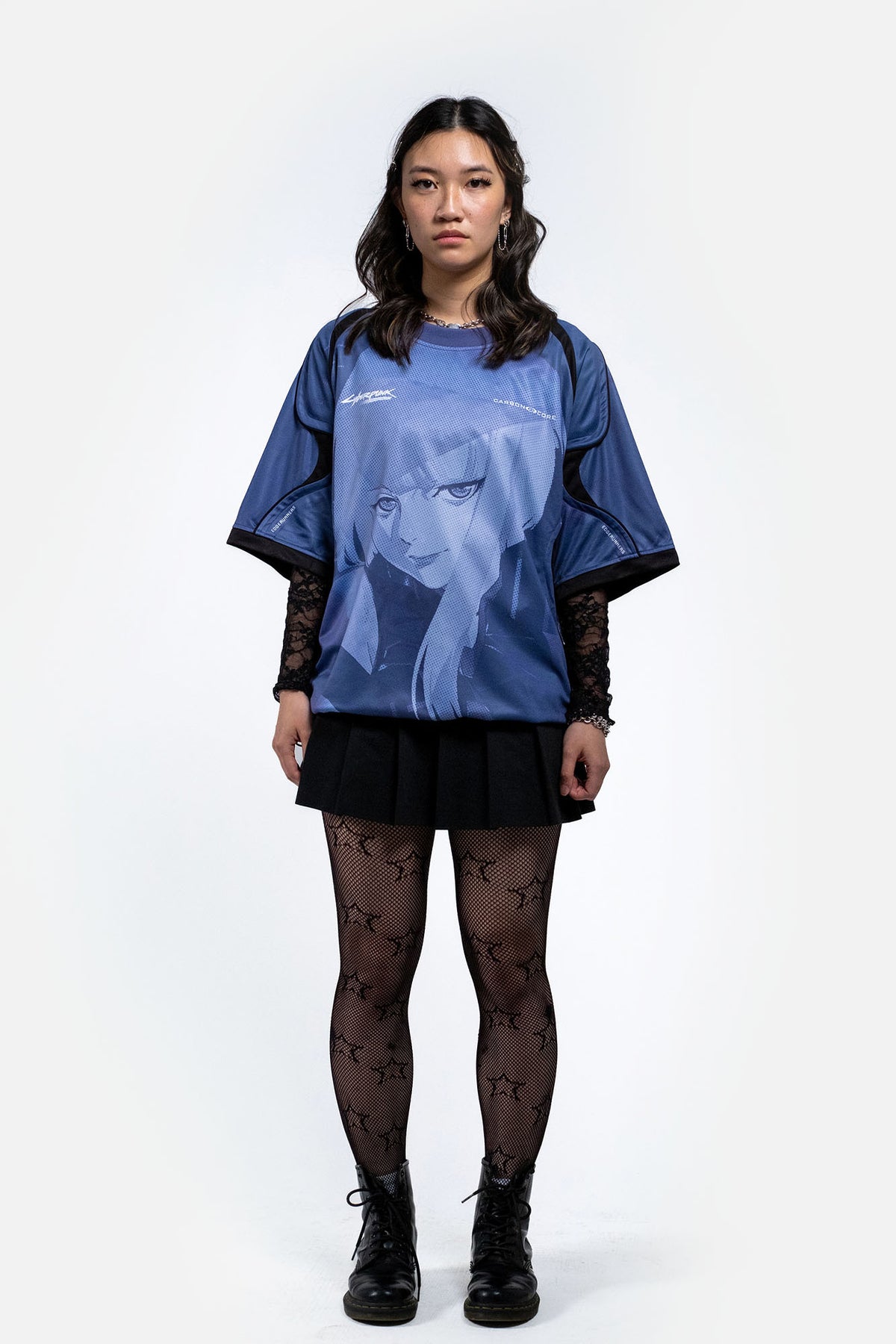 "CYBERPUNK: EDGERUNNERS" – LUCY SPORTS-TRIKOT VON CARBON CORE