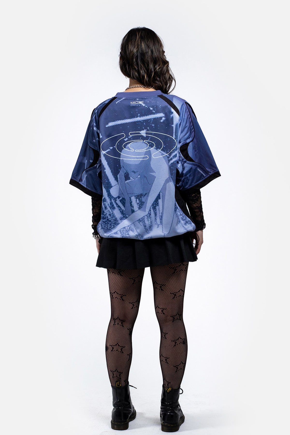 "CYBERPUNK: EDGERUNNERS" – LUCY SPORTS-TRIKOT VON CARBON CORE