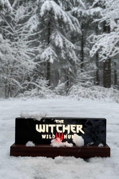 LAMPA Z LOGO GRY WIEDŹMIN 3: DZIKI GON