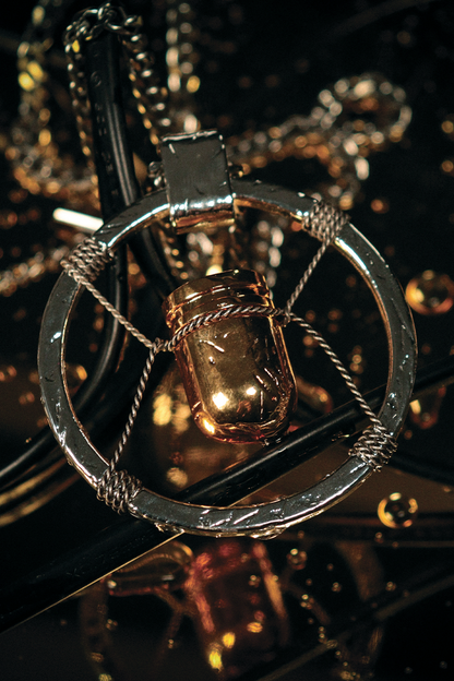 NASZYJNIK Z NABOJEM — CYBERPUNK 2077 — EDYCJA Z METALU SZLACHETNEGO