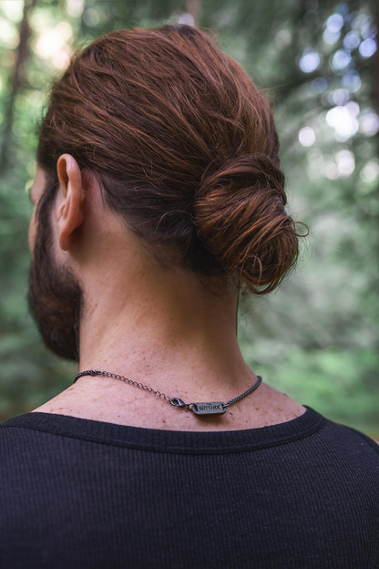 COFFRET SOUVENIR ET SET DE PENDENTIFS DES SIGNES DE THE WITCHER