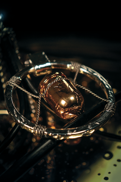 NASZYJNIK Z NABOJEM — CYBERPUNK 2077 — EDYCJA Z METALU SZLACHETNEGO