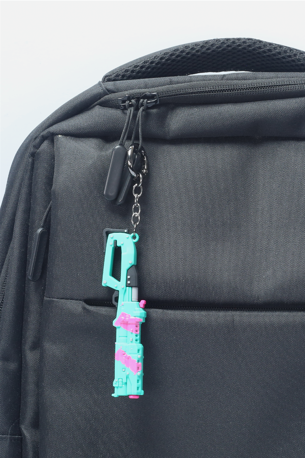 CYBERPUNK: EDGERUNNERS 'GUTS' SHOTGUN SOFT TOUCH KEYCHAIN