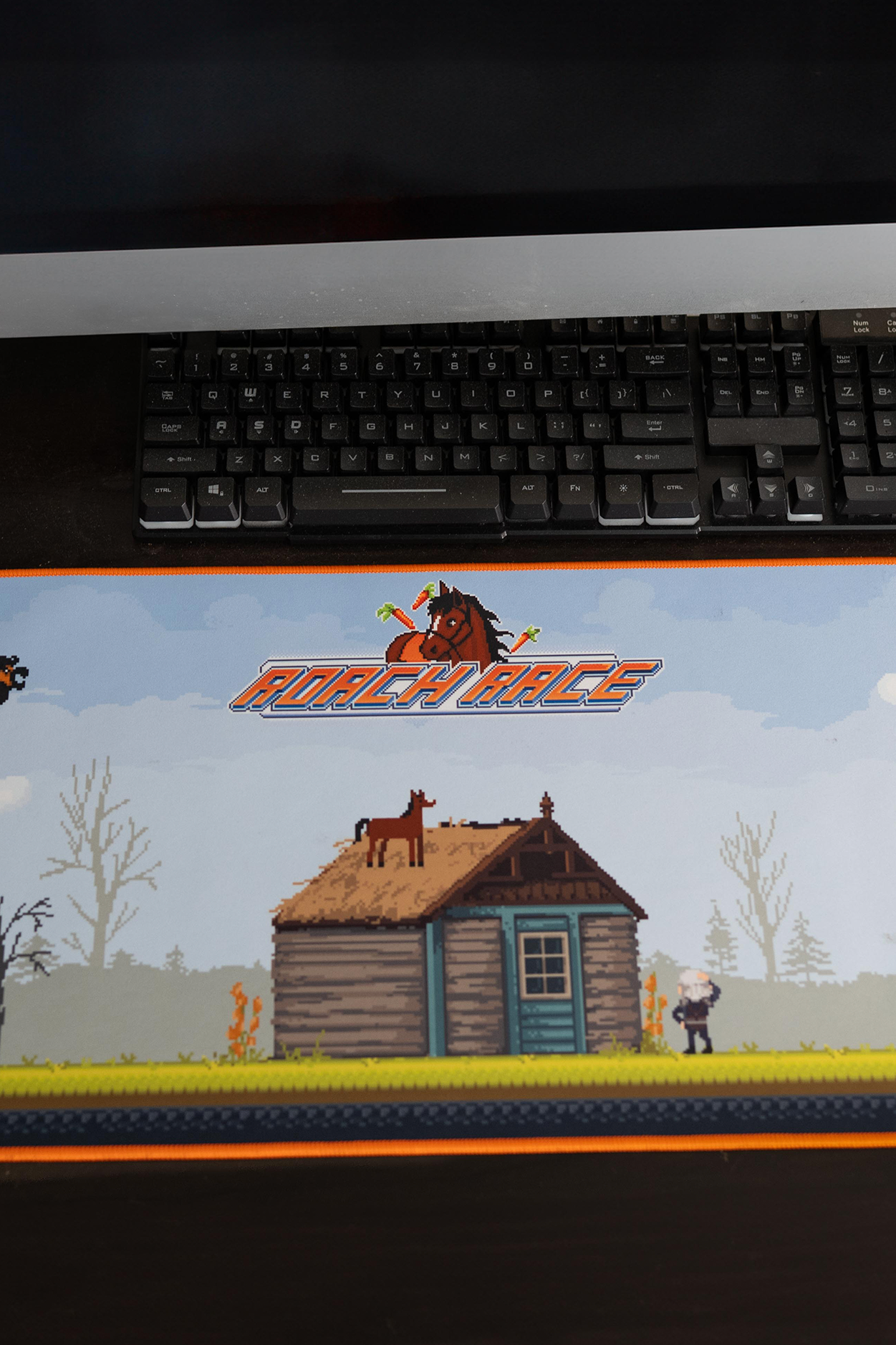 TAPIS DE SOURIS SURDIMENSIONNÉ CYBERPUNK 2077 ROACH RACE