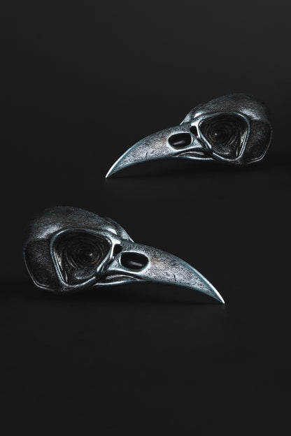 THE WITCHER YENNEFER’S CRYSTAL RAVEN SKULL